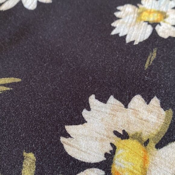 ASOS Reclaimed Vintage inspired mini wrap dress in daisy print Size 10 - Picture 13 of 14